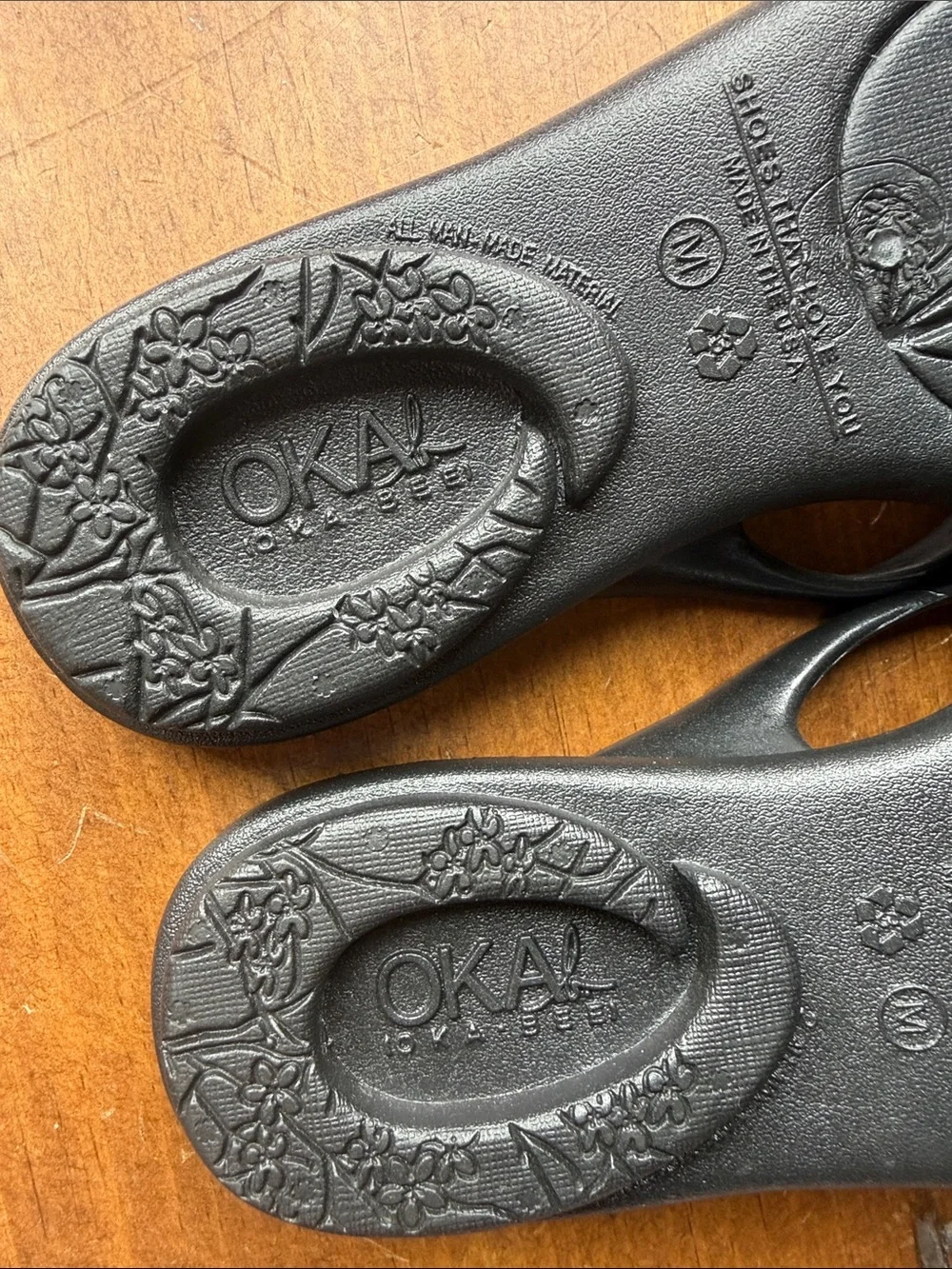 Oka B Sandals Black Flip Flops Sz M